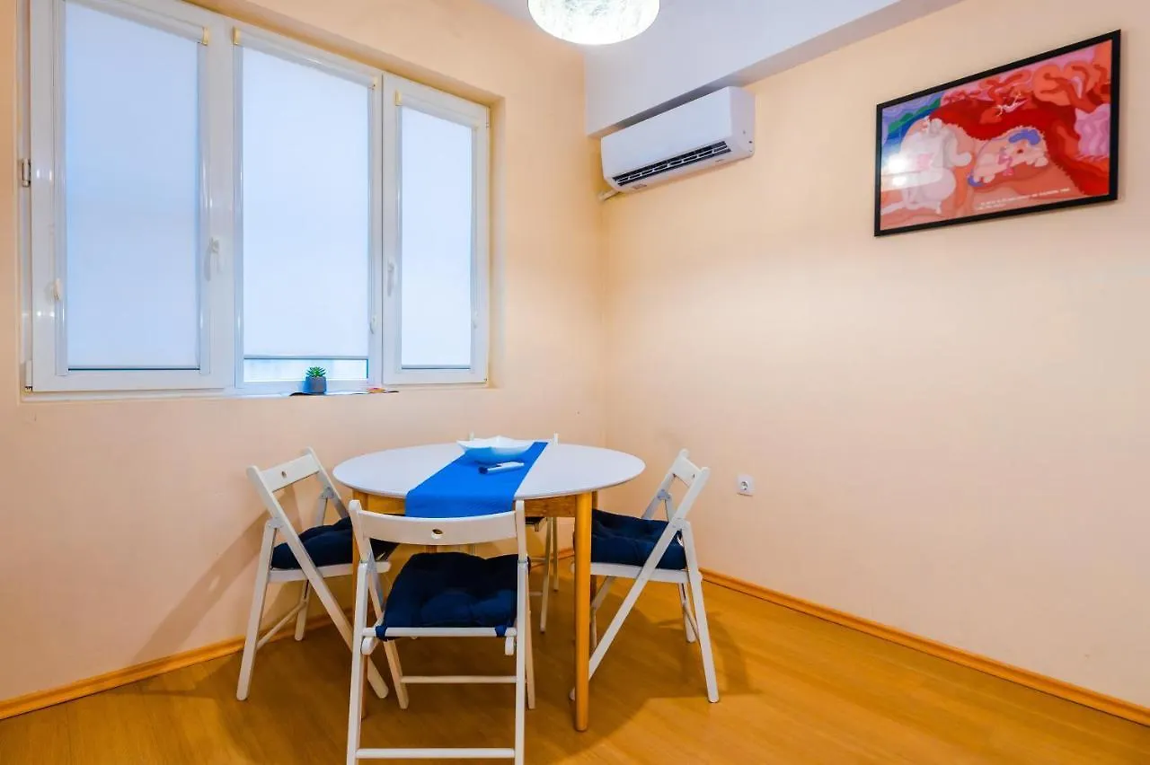 Apartment Sofia Best Area - Workspace With 300 Mbps Wifi By Flat Mаnager