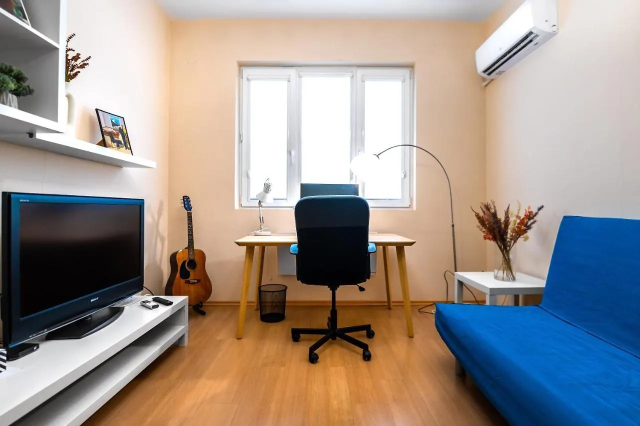 Sofia Best Area - Workspace With 300 Mbps Wifi By Flat Mаnager