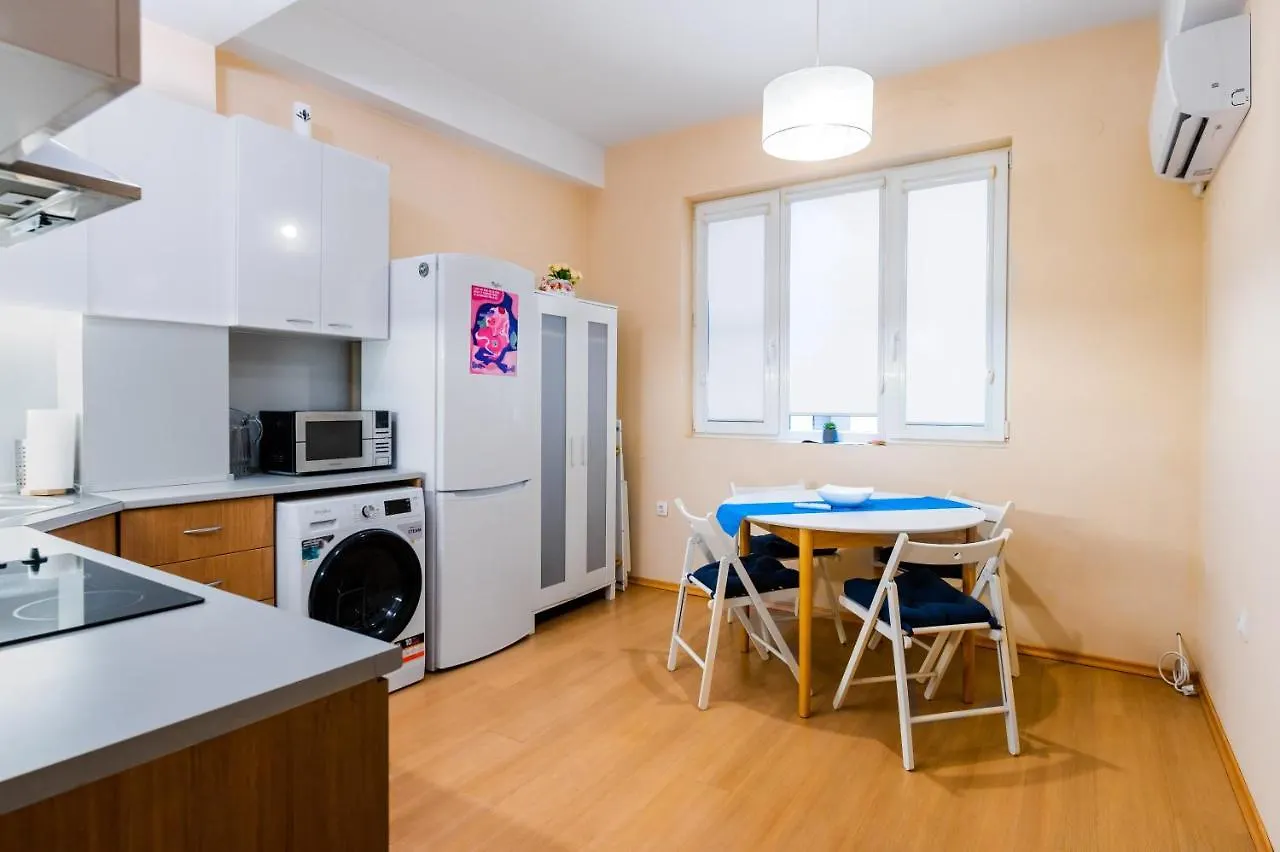 Sofia Best Area - Workspace With 300 Mbps Wifi By Flat Mаnager Apartment